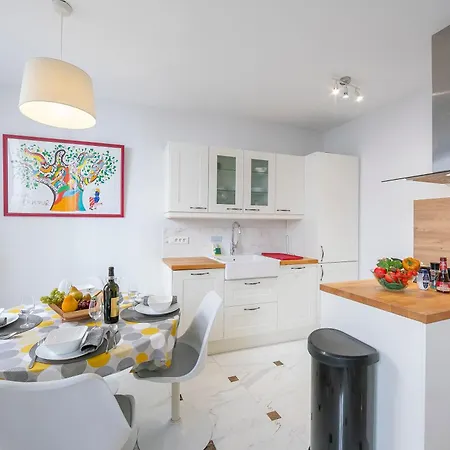 Апартаменты Picasso - Old Town - Happy Антиб