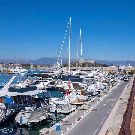 Picasso - Old Town - Happy Daire Antibes