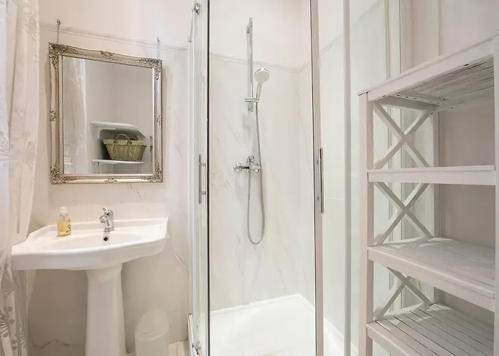 Picasso - Old Town - Happy Lägenhet *