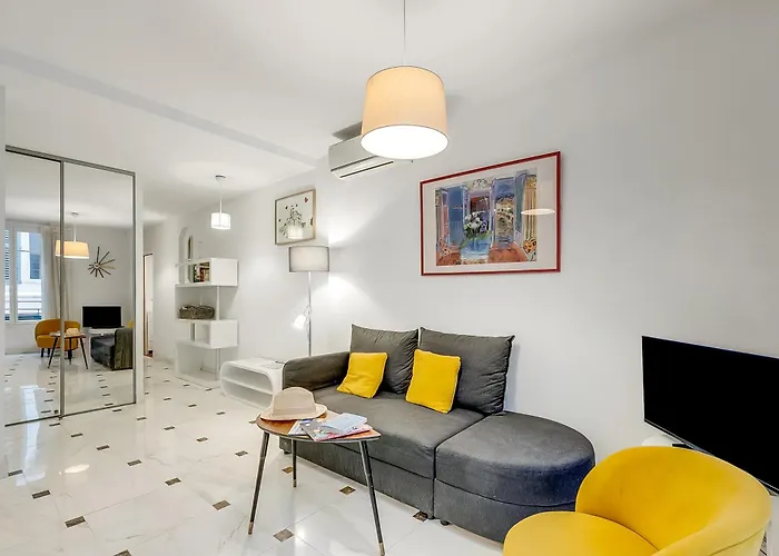 Picasso - Old Town - Happy * אנטיב